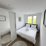 شقة Osiedle Przyjazni Comfort By Bookinghost