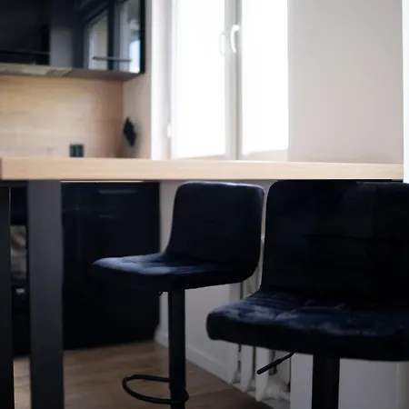 Osiedle Przyjazni Comfort By Bookinghost Apartmán