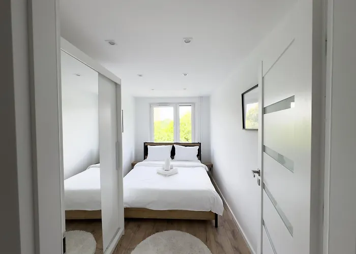 Osiedle Przyjazni Comfort By Bookinghost Apartmán